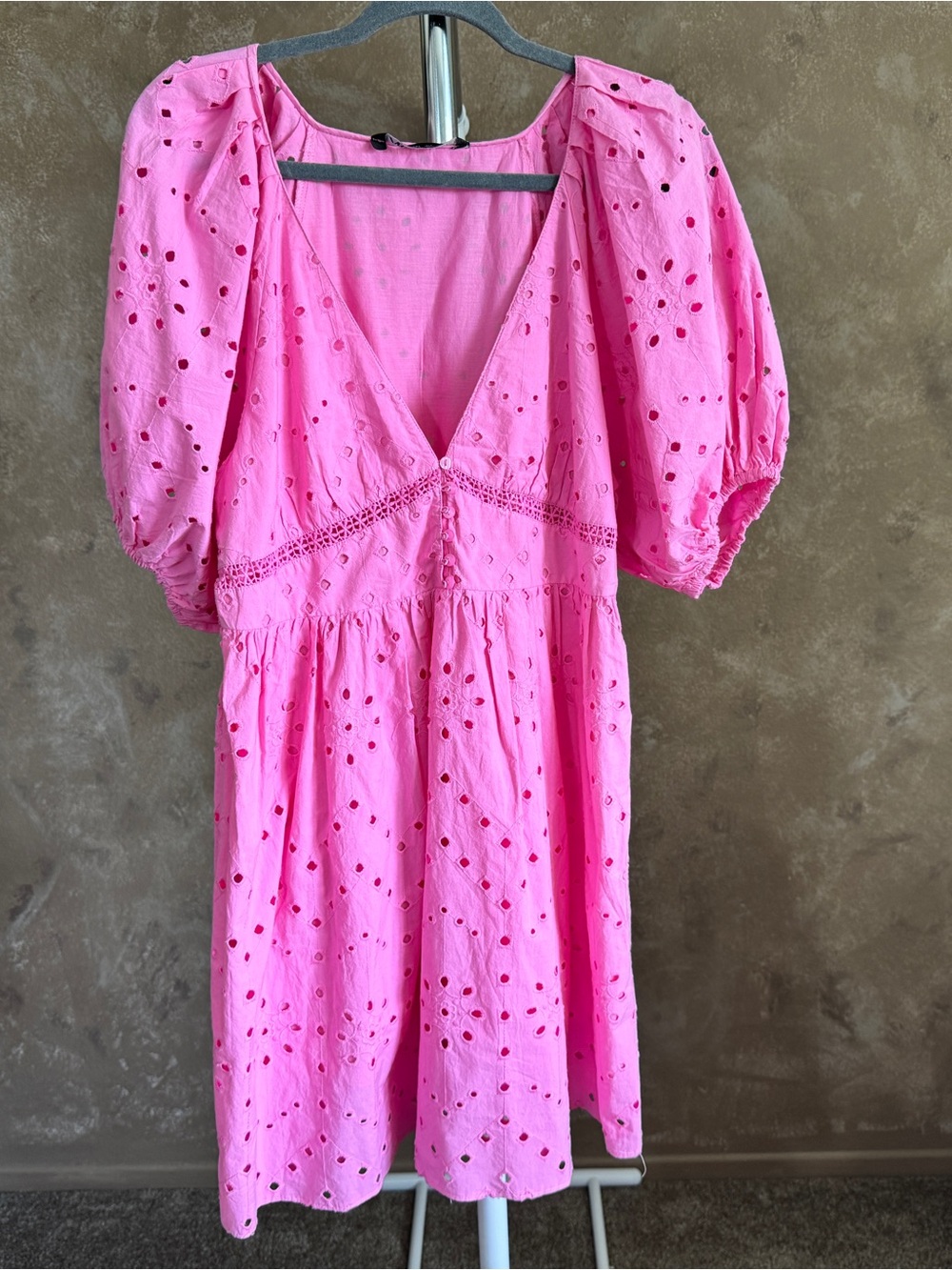 Zara Pink Puff-Sleeve Eyelet Mini Dress Barbie Pink Baby Doll Summer Dress Sz L - Picture 7 of 7